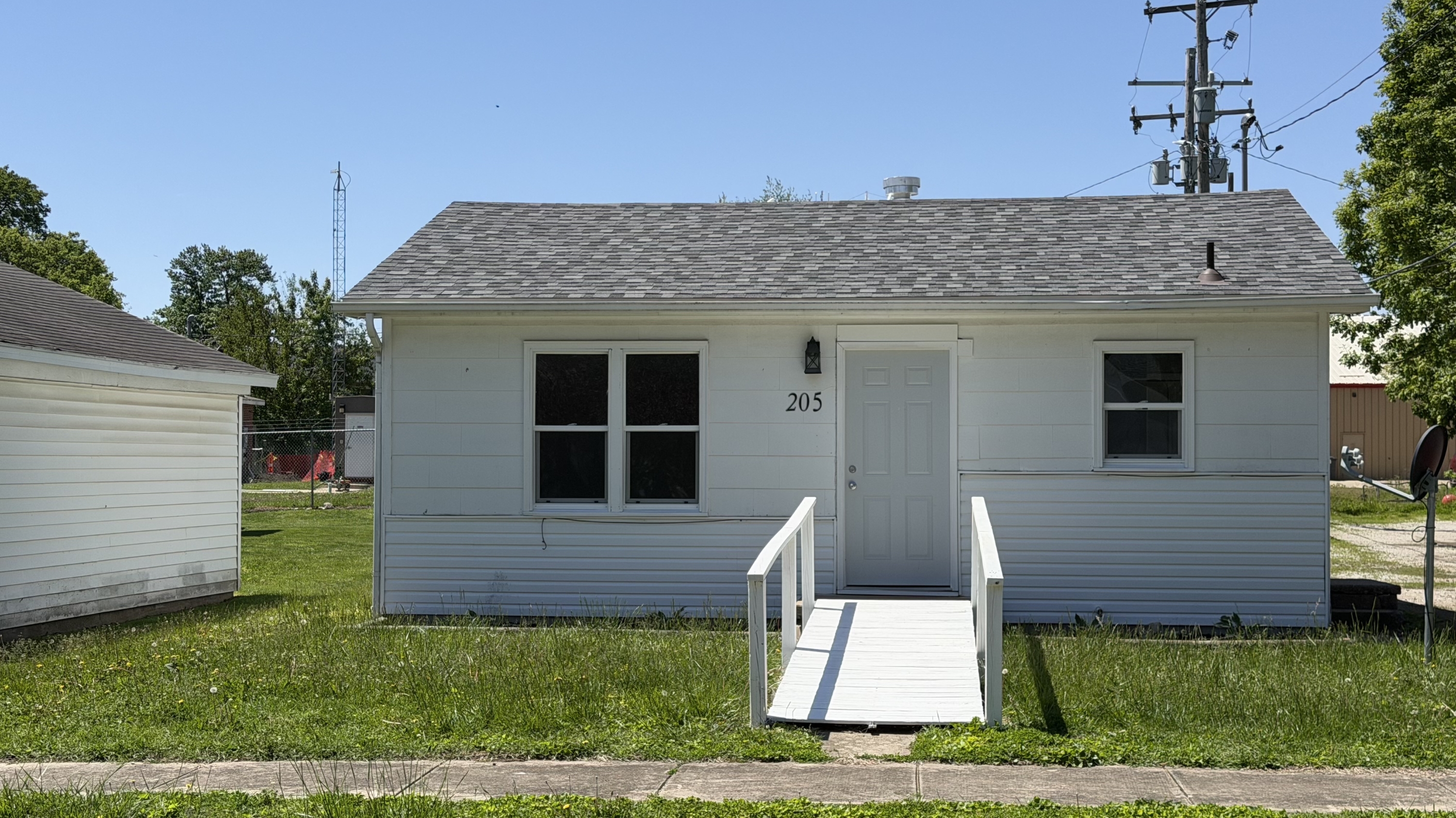 205 North Calhoun Street