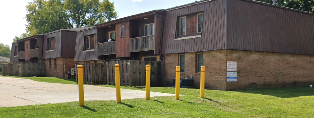 105 Surrey Court - 7
